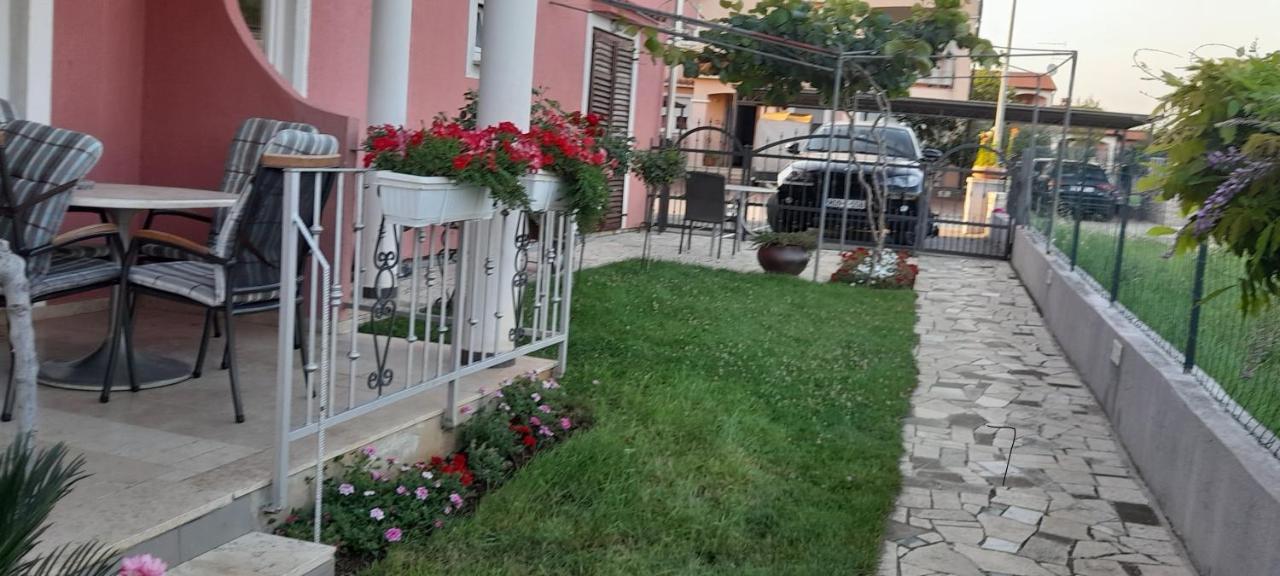 Apartments Dragica Пореч Екстер'єр фото