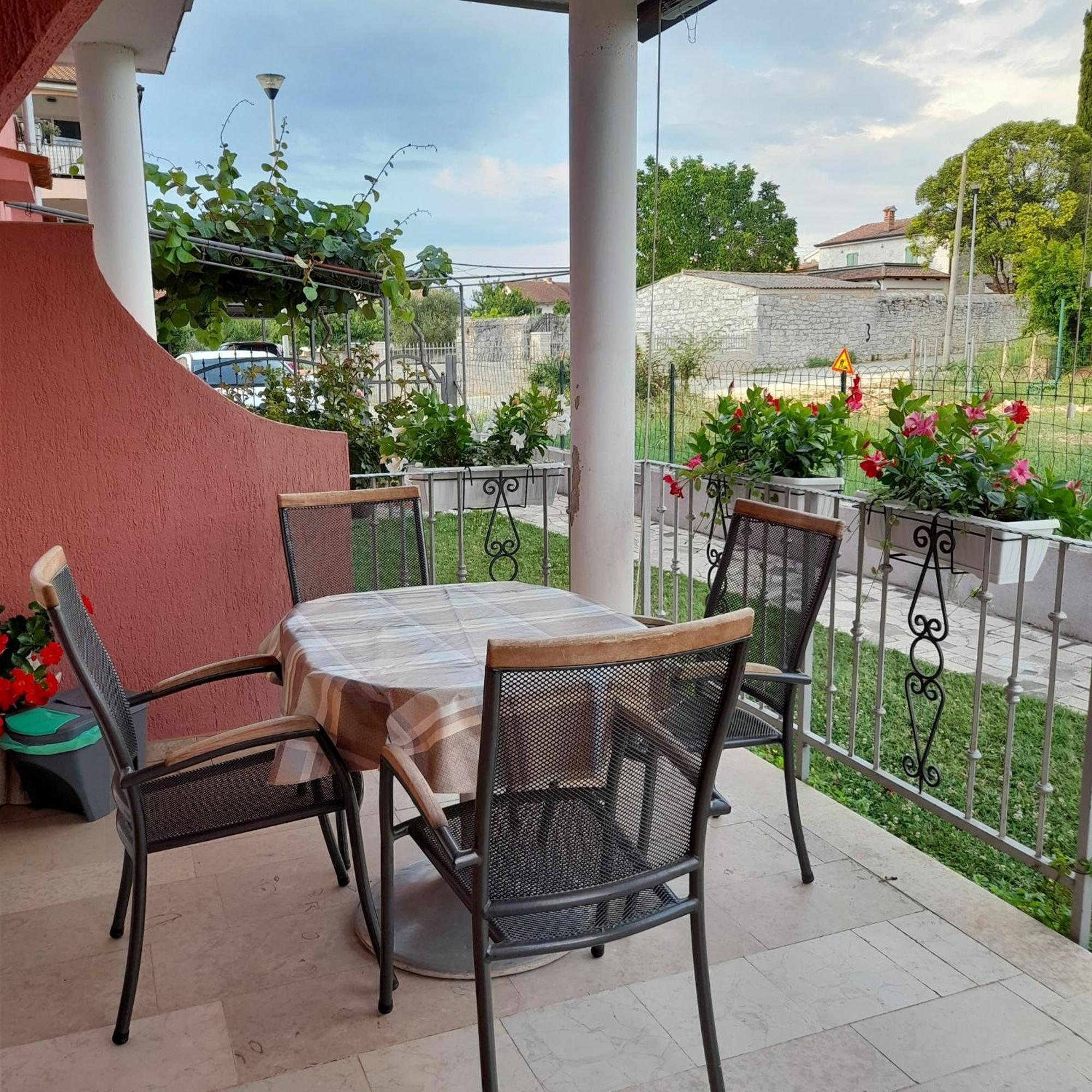 Apartments Dragica Пореч Екстер'єр фото